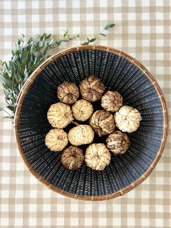 Everyday Brentwood Buffalo - Sand for wholesale by Table 06