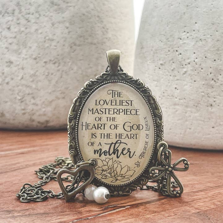 Ivy Barn Designs - Wholesale Pendant/Charm Necklace - The loveliest masterpiece of the Heart of God Mom necklace