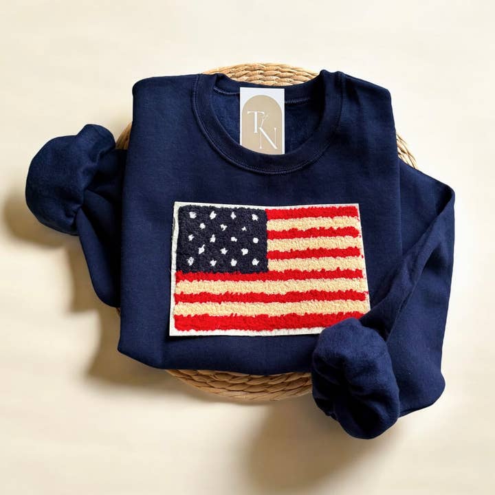 American Flag Sweatshirt, USA Flag Sweater for engroshandel hos Threads And Needles, INC.