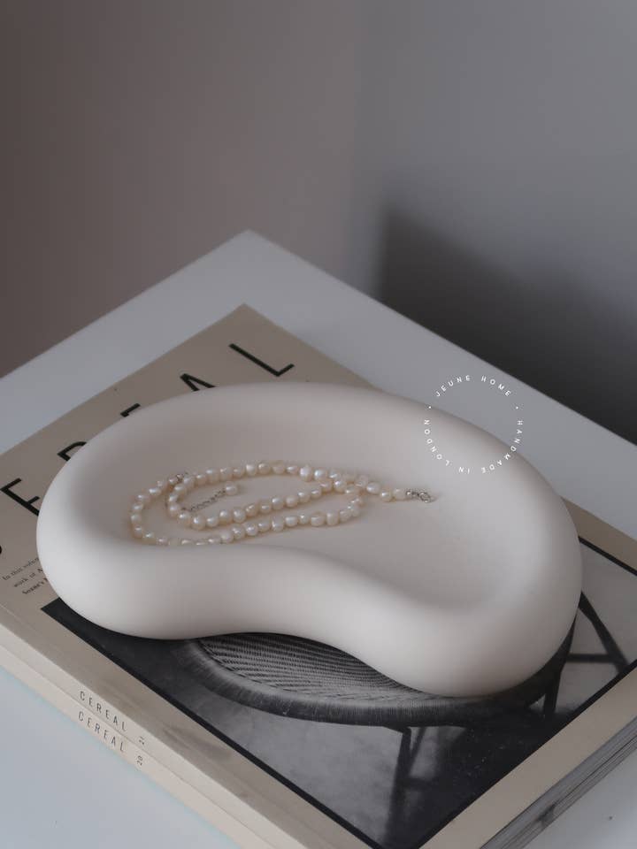 Luna - Half Moon shaped tray | Jewellery tray for wholesale by Jeune Home