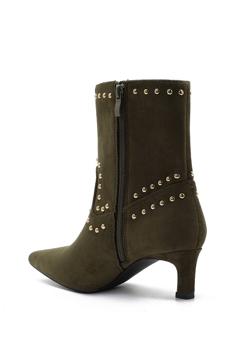 Joia Paris - Wholesale Booties - Women's - Western ankle boots with low heels, studded decoration GZ-30820