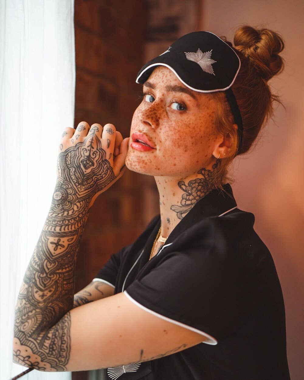 Sheepers SP .Z O.O. – Großhandel Schlafmaske – Schwarz-Weiß-Schäfchen-Schlafmaske0