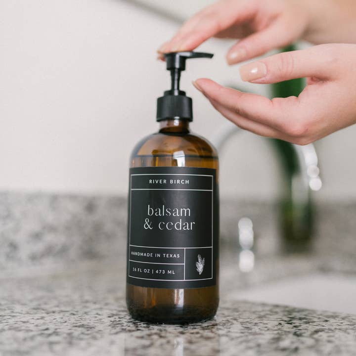 River Birch Candles - Vente Savons/lotions pour les mains - Balsam + Cèdre - Verre ambré 16 oz - Fait main - Savon pour les mains 2