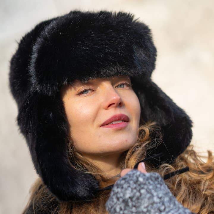 FUR TRAPPER HAT - 2HS172 and other Purchase Wholesale grosshandel für wohnaccessoires. Free Returns & Net 60 Terms on Faire trending on Faire.
