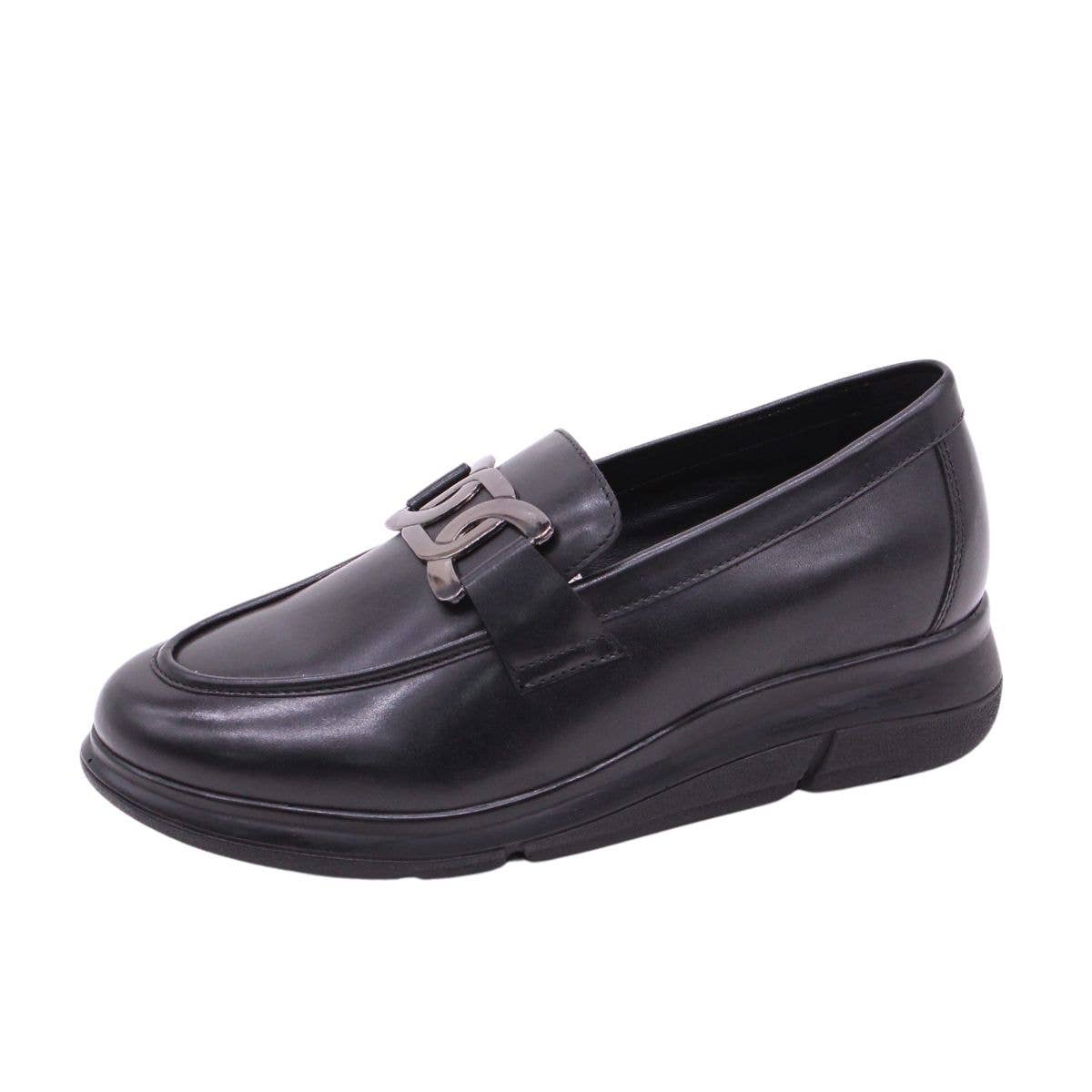 ROSA AMADA - Wholesale Loafers - Women's - Leather Loafer With Metal Detail And Light Sole0