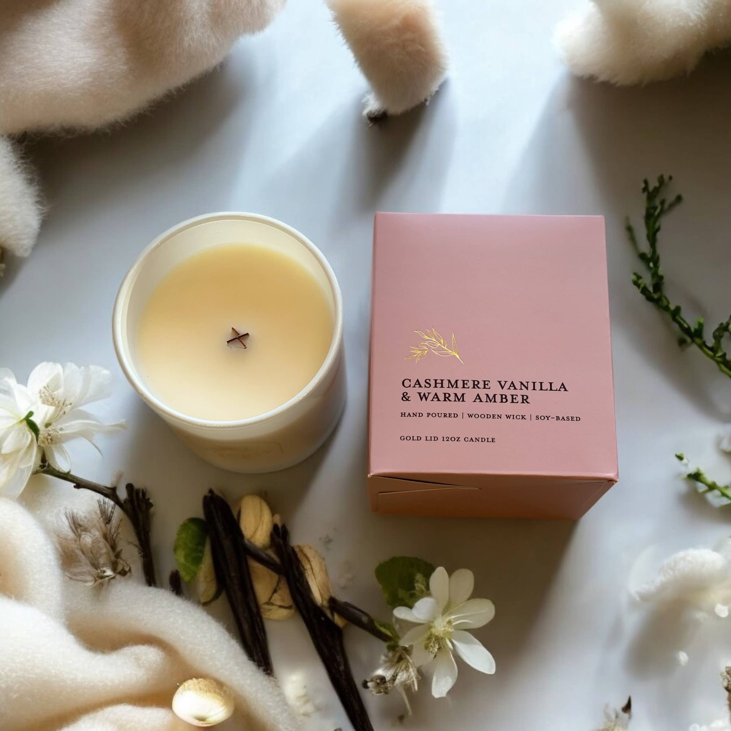 Woodsy Homelife - Wholesale Jar/Filled Candle - Cashmere Vanilla l Gold Lid Candle & Boutique Box0