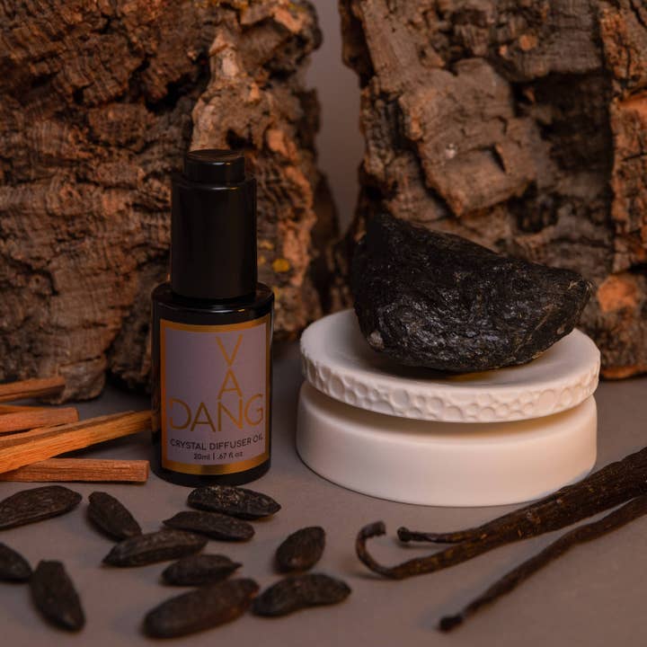 Coffret de méditation The Crystal - Tourmaline Solaire noire pour la vente par Van Dang Fragrances