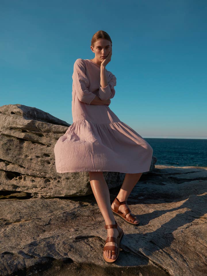 Vestido midi Play Smart LS para venta al por mayor de Honour Apparel