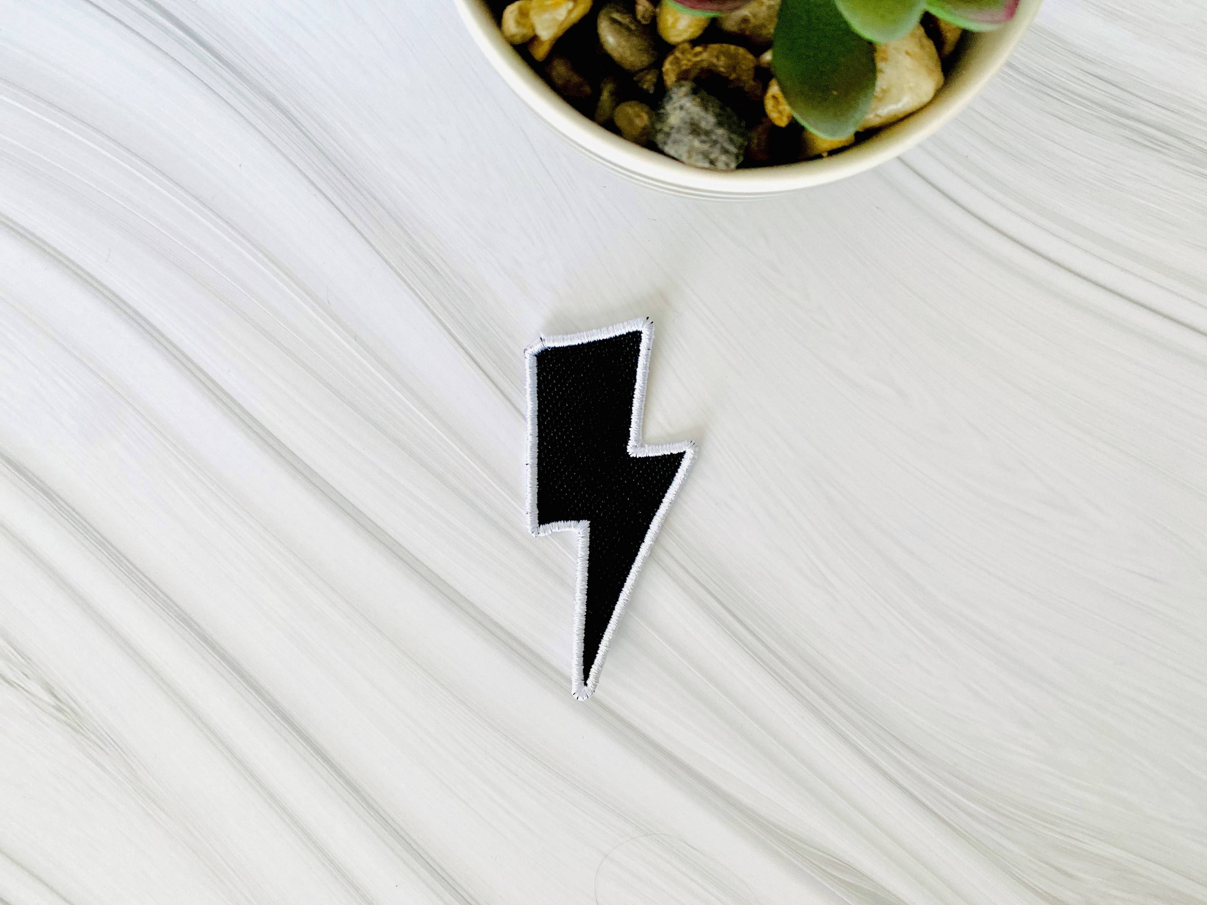 R & R Stitched - Wholesale Patch - Lightning bolt embroidered iron-on hat patch1