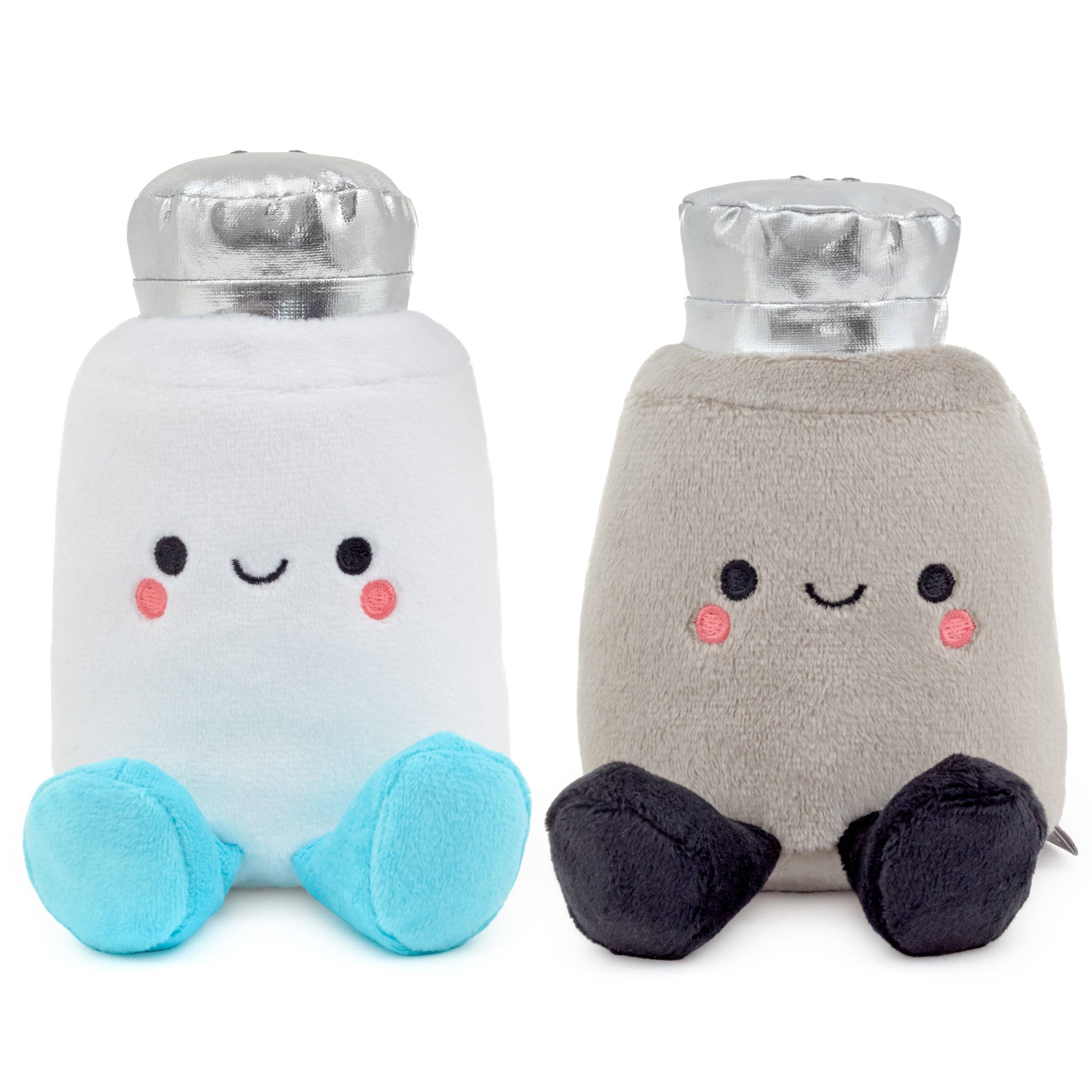 Hallmark – wholesale Stuffed/plush toy – Kids & baby – Better Together Salt And Pepper Magnetic Plush Pair3