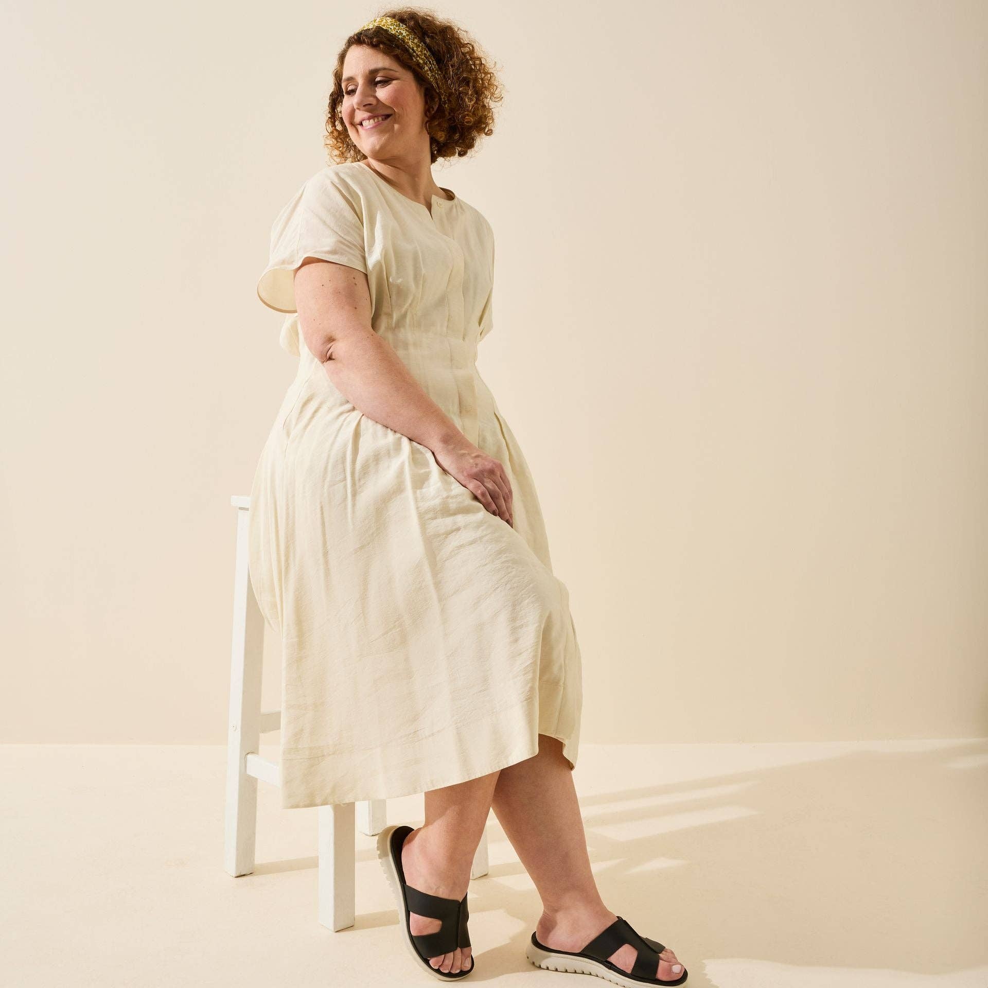 Gabylou - Wholesale Sandals - Women's - Wide adjustable foot mules H - Model Emy10