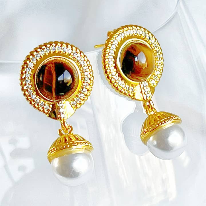 Tigerens øje og perle dråbe øreringe for engroshandel hos Ninaouity