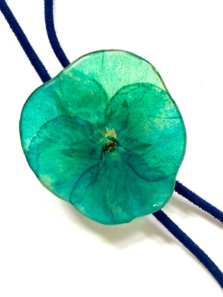 Collana di fiori di viola per la vendita all'ingrosso da parte di kazuri & more