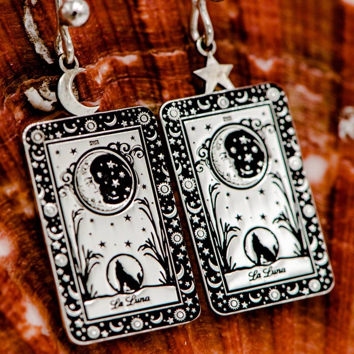 Orecchini in argento 925 incisi con la carta del Tar per la vendita all'ingrosso da parte di DreamedBy