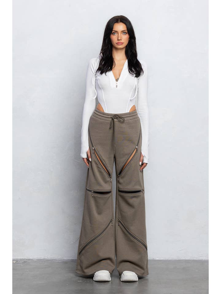 No Vacancy – Engroshandel Bukser - Dame – Brede fleecebukser med lynlås1