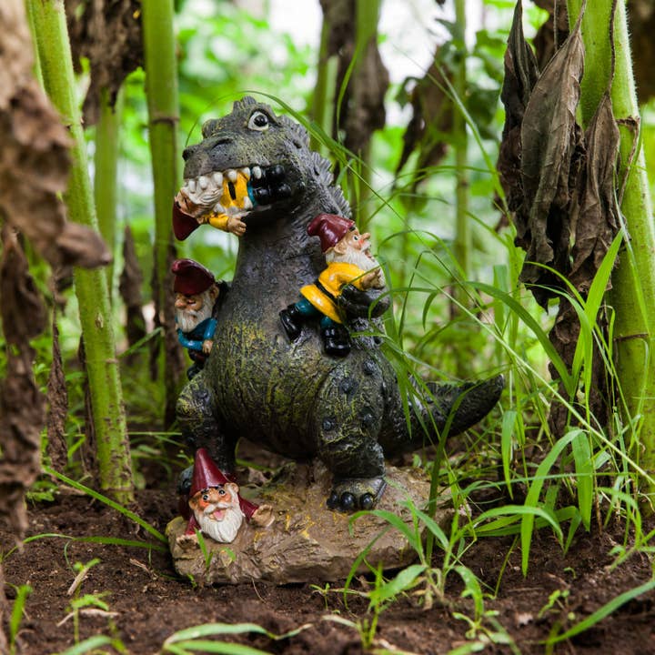 BigMouth Inc - Wholesale Garden Gnome - The Great Garden Gnome Massacre