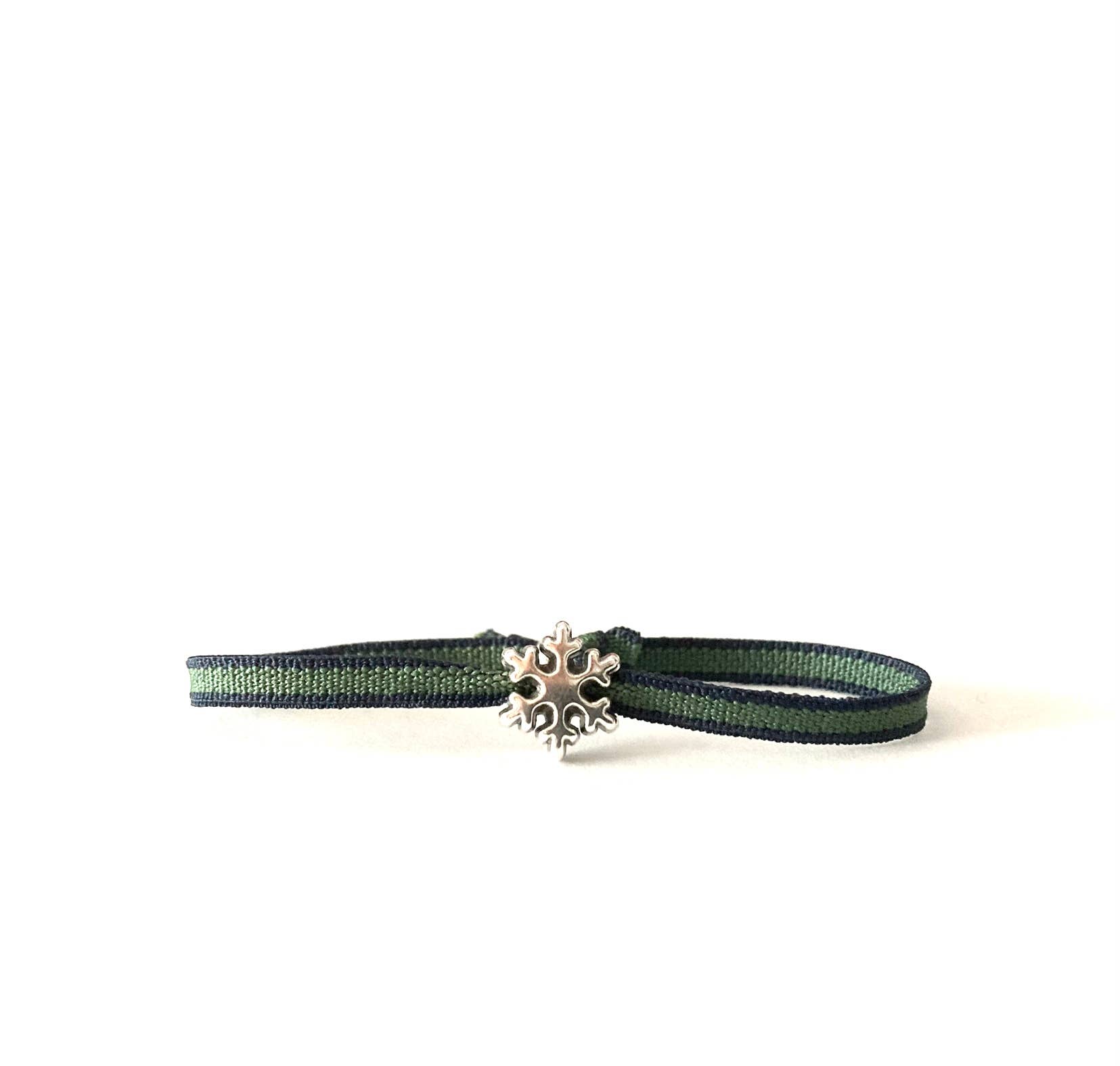 MundoconAlma* - Wholesale Woven/Braided Bracelet - Elastic bracelet - The lucky snowflake· Harmony & Well-being0