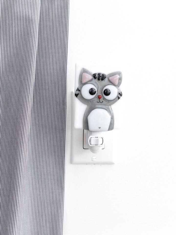 Veilleuse - Cat - Ferguson pour la vente par Shine on me Distribution