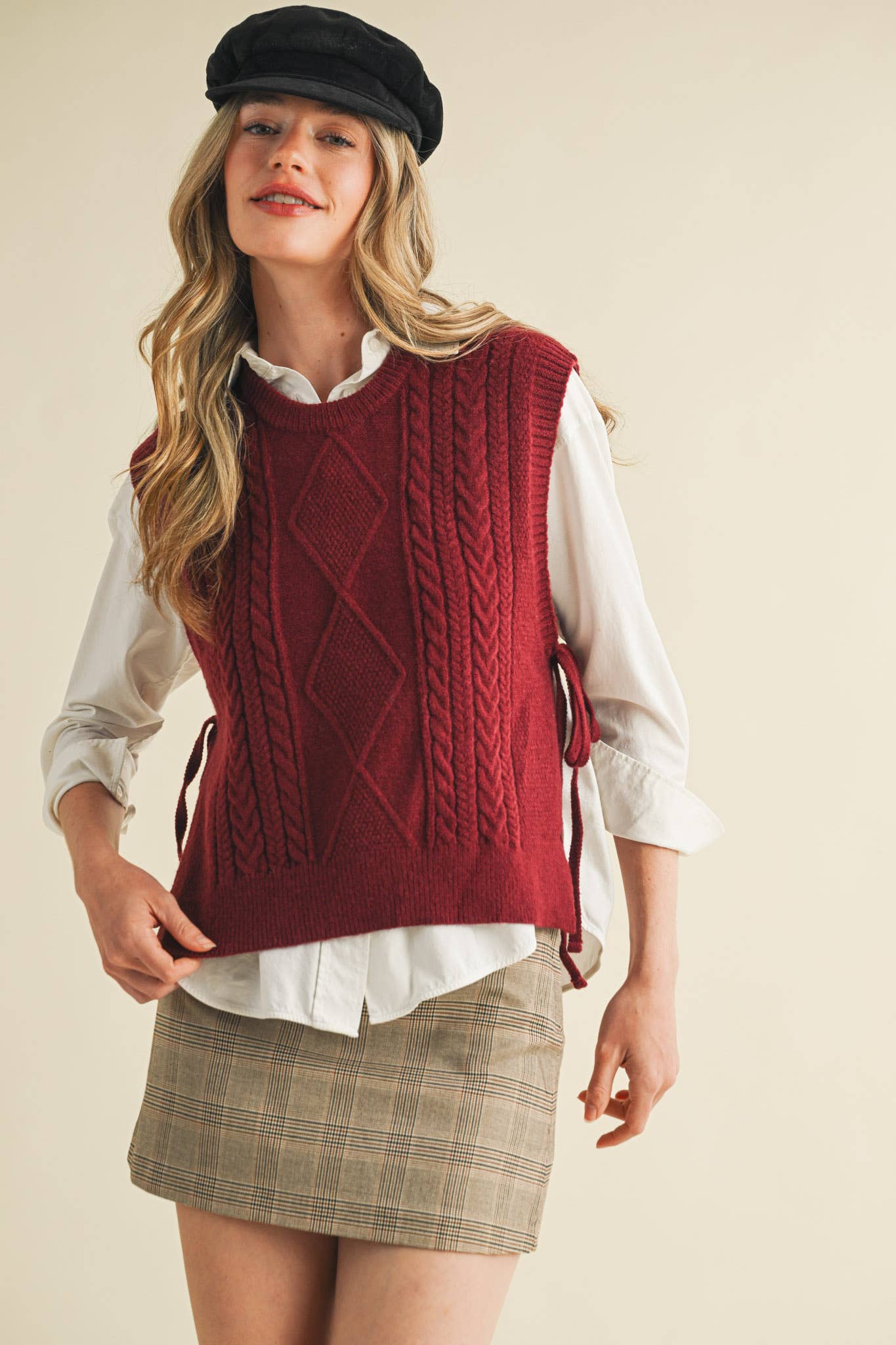 &MERCI - Wholesale Sweater Vest - Women's - CABLE KNIT SIDE TIE SWEATER VEST MSW1063733