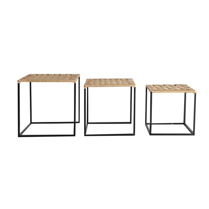 Tavolino laterale J/3 in ferro nero, 46x46x45 cm per la vendita all'ingrosso da parte di B&B