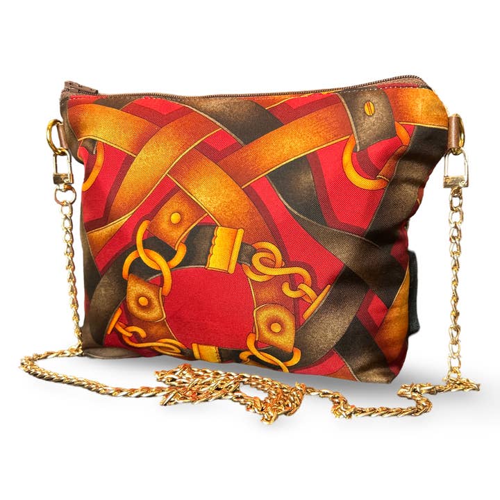 Sac bandoulière en foulard de soie vintage rouge Gucci Harness pour la vente par Vintage Luxe Up