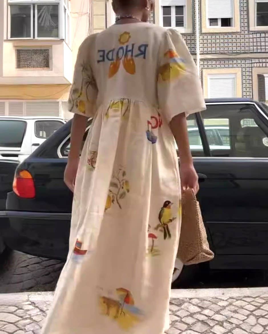 Décor Robe midi à col en V avec imprimé cartoon de mode en vente sur Faire2
