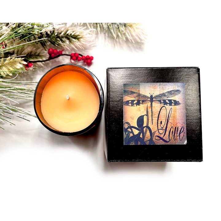 Black Oak Soap Company - Venta al por mayor Velas en tarros - Vela de cera de abeja Dragonfly «Love» | Vela de botella de cerveza de 6 oz