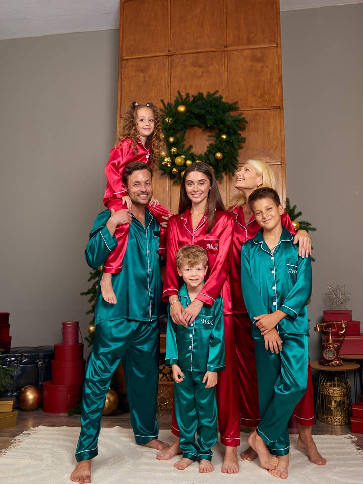 Sisters G Kids - Wholesale Sleepwear set – Unisex - Family Matching Christmas Satin Pajamas 5