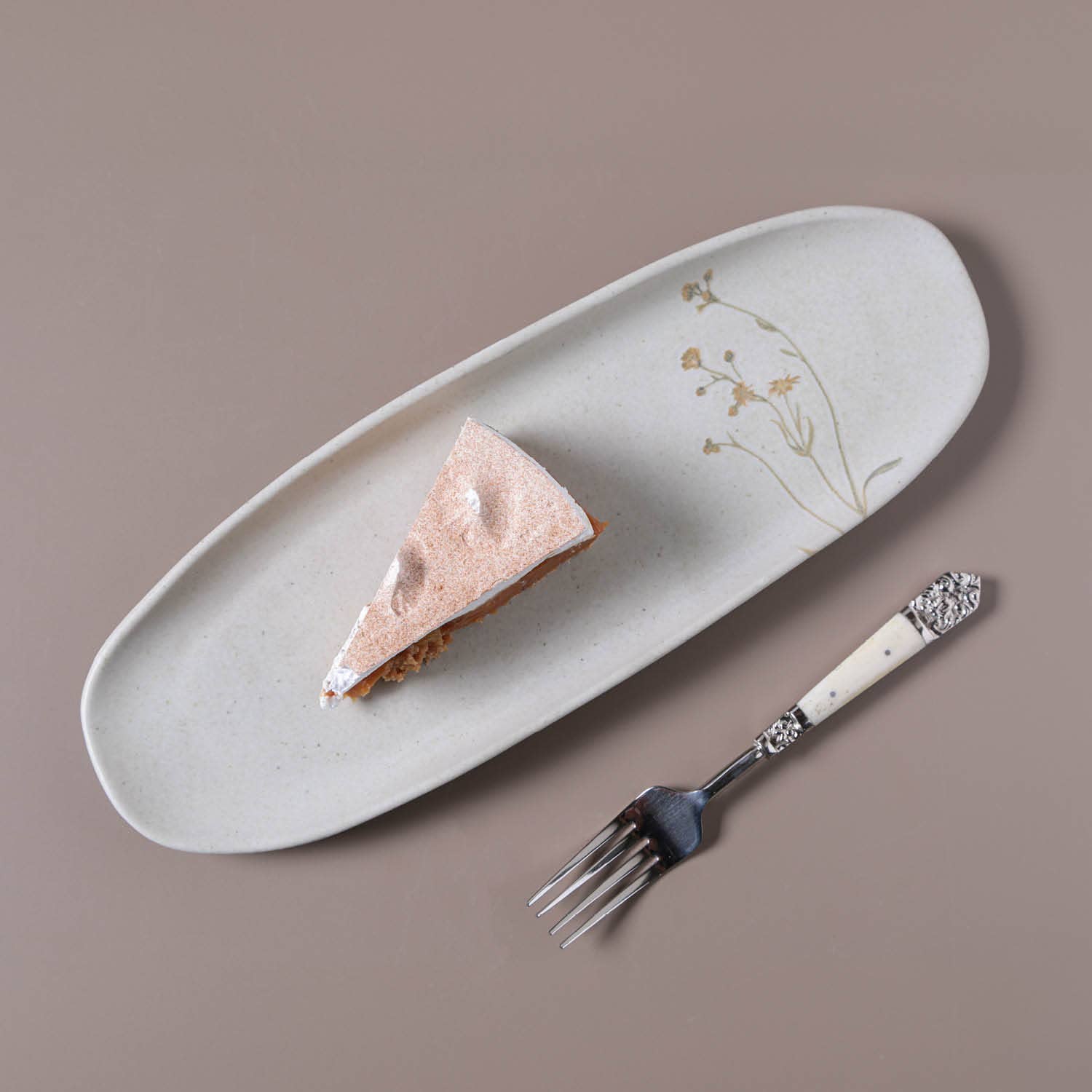 Ivory Shallow Oval Platter Large 14.17 x 5.12" Campestre for wholesale on Faire2