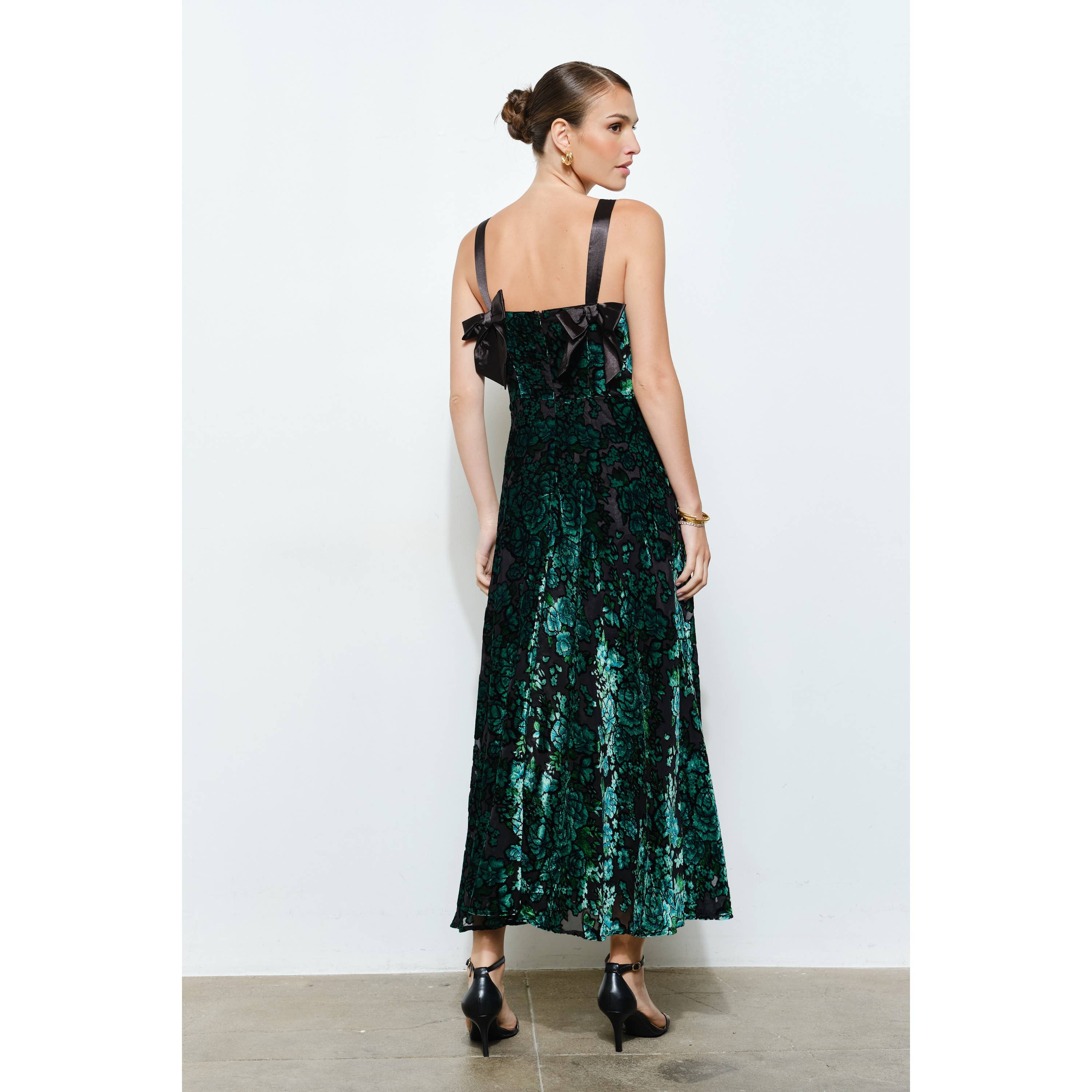 INA – wholesale Dress – Women's – Velvet Floral Bow-Back A-Line Maxi Dress4