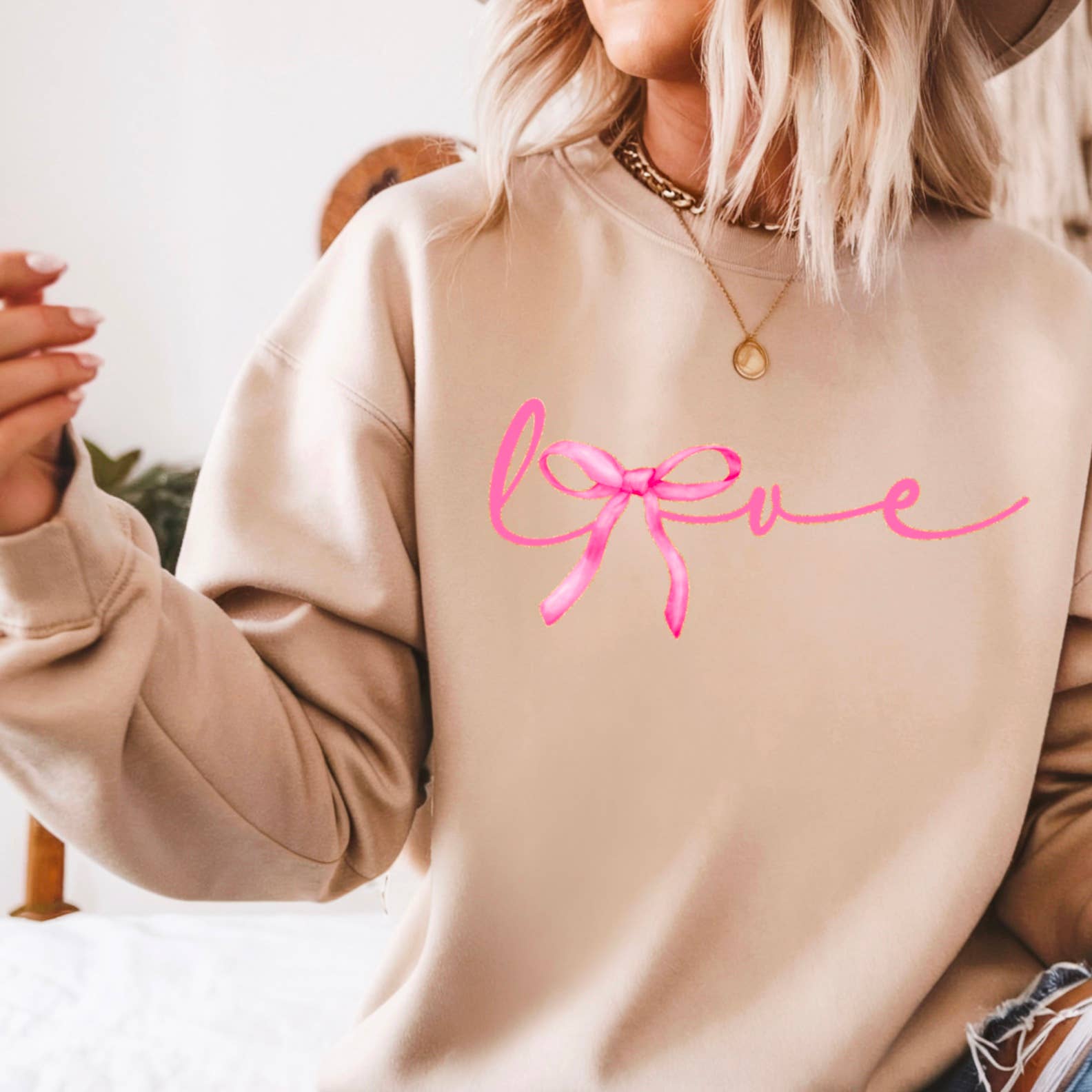 Shoppe SHC – Engroshandel Grafisk Sweatshirt - Dame – Elsk Coquette Sløjfe Sweatshirt | Skærmtrykt Sweatshirt2