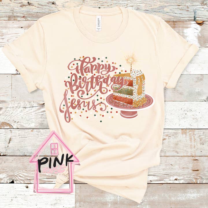 Grattis på födelsedagen Jesus Christmas Holiday Graphic Tee för wholesale av Pink House On River Road