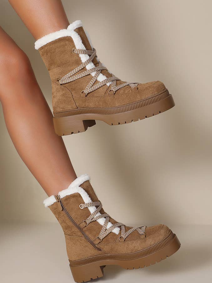 Joia Paris - Wholesale Booties - Women's - Fur-lined wedge lace-up ankle boots WZ-81