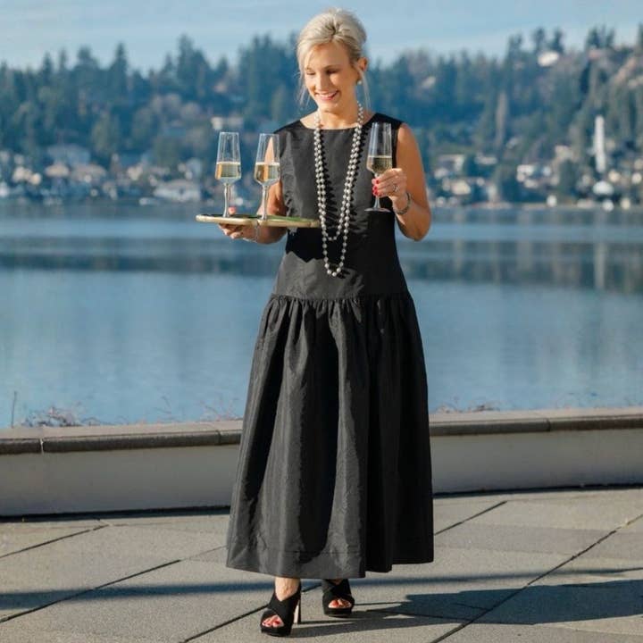 Gwynn ärmlös taftklänning - NY för wholesale av Arte Italica & Crown Linen Designs