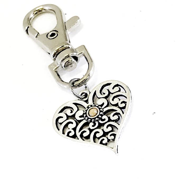 Pingente Cristão, Presente Cristão, Pingente de Coração, Etiqueta de Mala, Pingente de Bolsa, Pingente Cristão, Clipe de Mala Mateus 17:20, Pingente de Semente de Mostarda por atacado de JKCE Designs