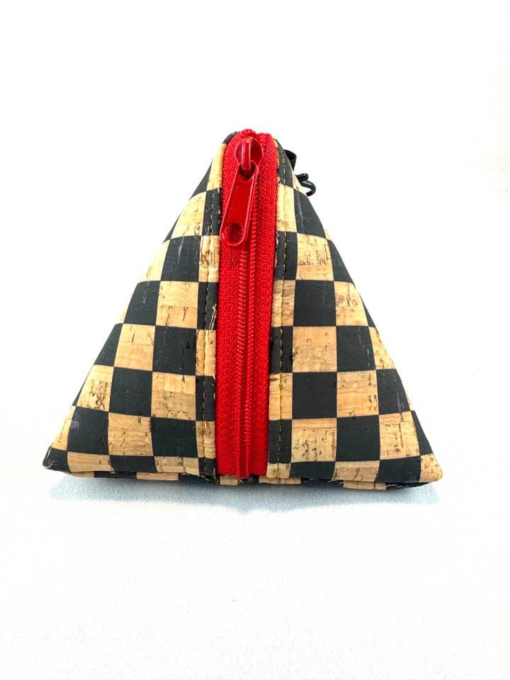Angie - Portamonete triangolare a quadretti per la vendita all'ingrosso da parte di Meeks Me Smile Studio