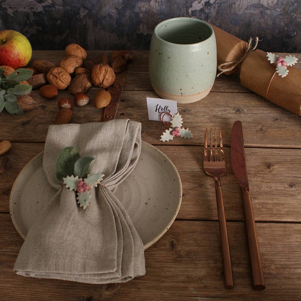 Habulous - Wholesale Christmas Decoration - Holly Decoration Christmas Napkin Ring & Table Ornament1