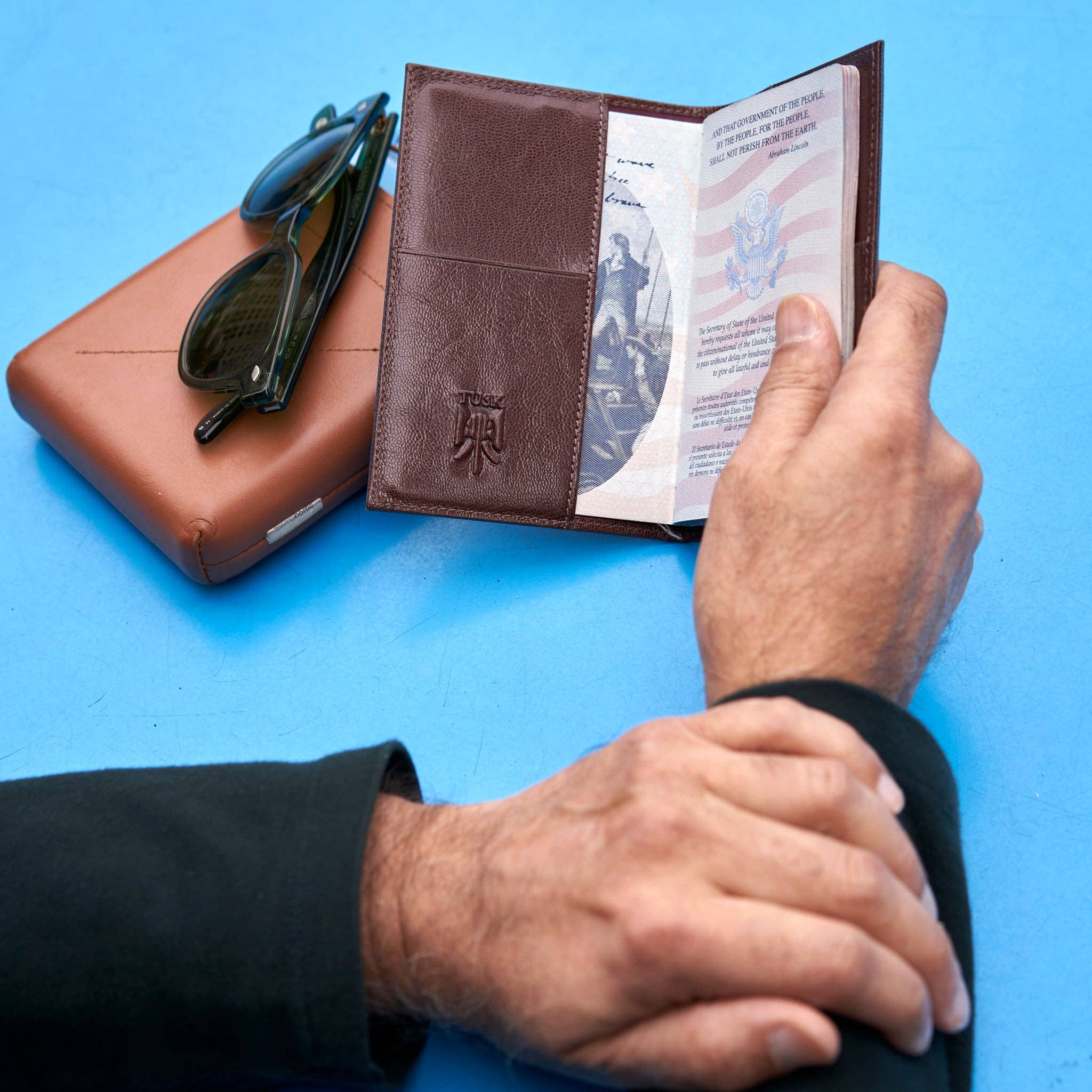 Tusk – wholesale Passport case – Unisex – Siam | Passport Cover27