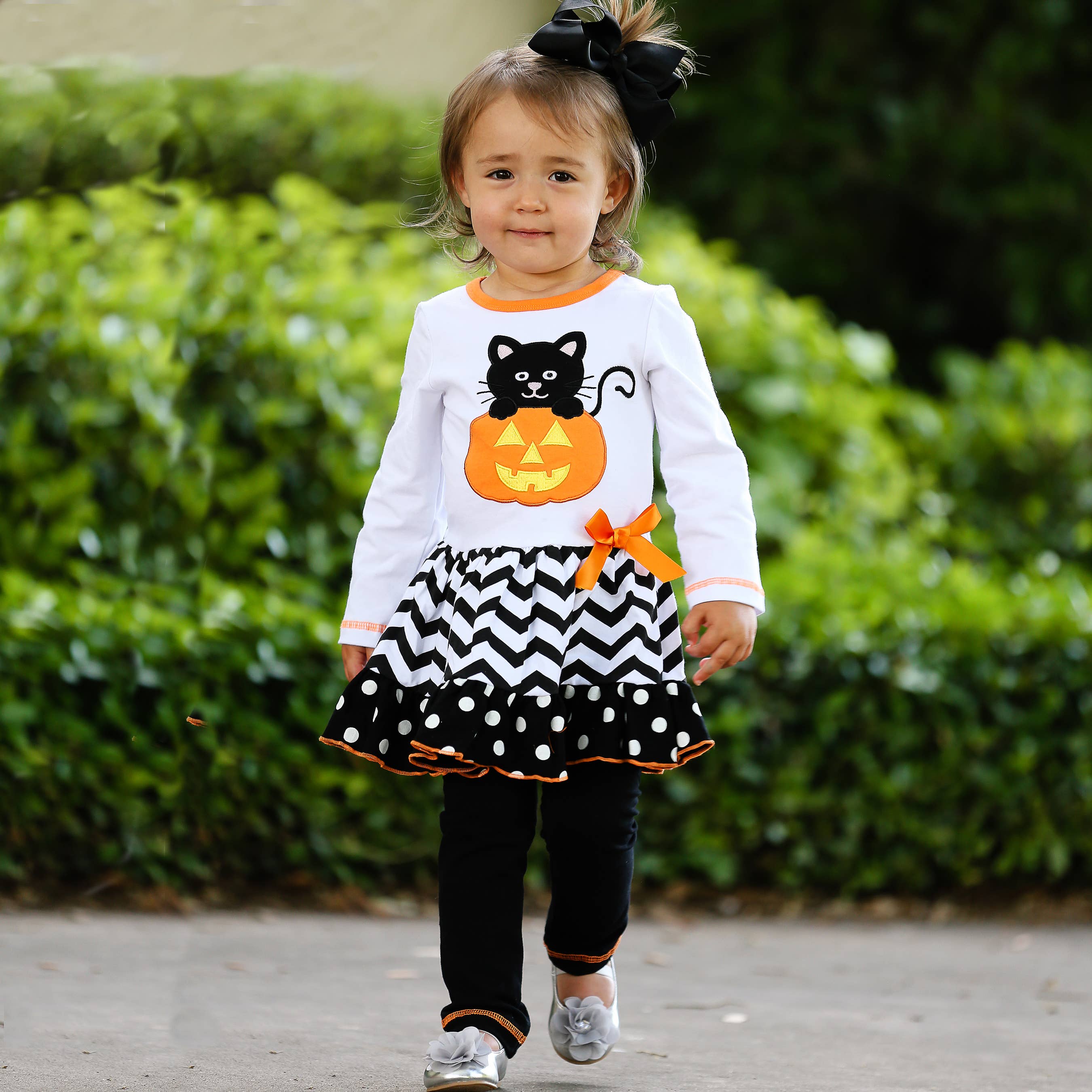 AnnLoren - Vendita all'ingrosso Completo top e leggings - Bambini - Abbigliamento di Halloween per bambine Set tunica zucca e gatto nero taglia 7/81