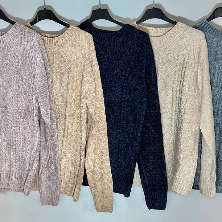 Pull en chenille triangle Aucuns droits de douane ajoutés pour la vente par Karamel Collection