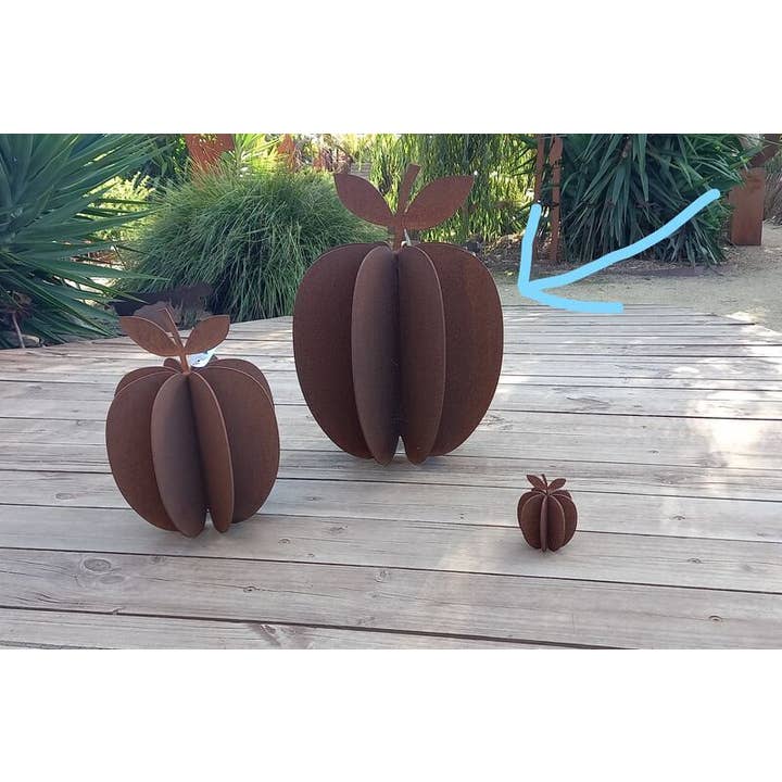 Apple Metal Garden Art, grande per la vendita all'ingrosso da parte di Overwrought