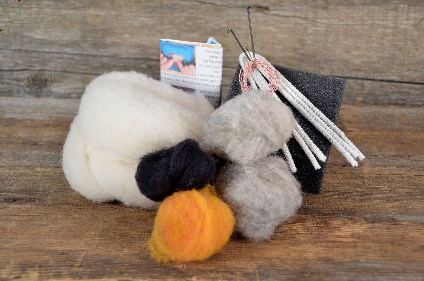 The General Bean - Vente Kits de couture - Kit de feutrage à l'aiguille - Ornement loup - Animal de la forêt3