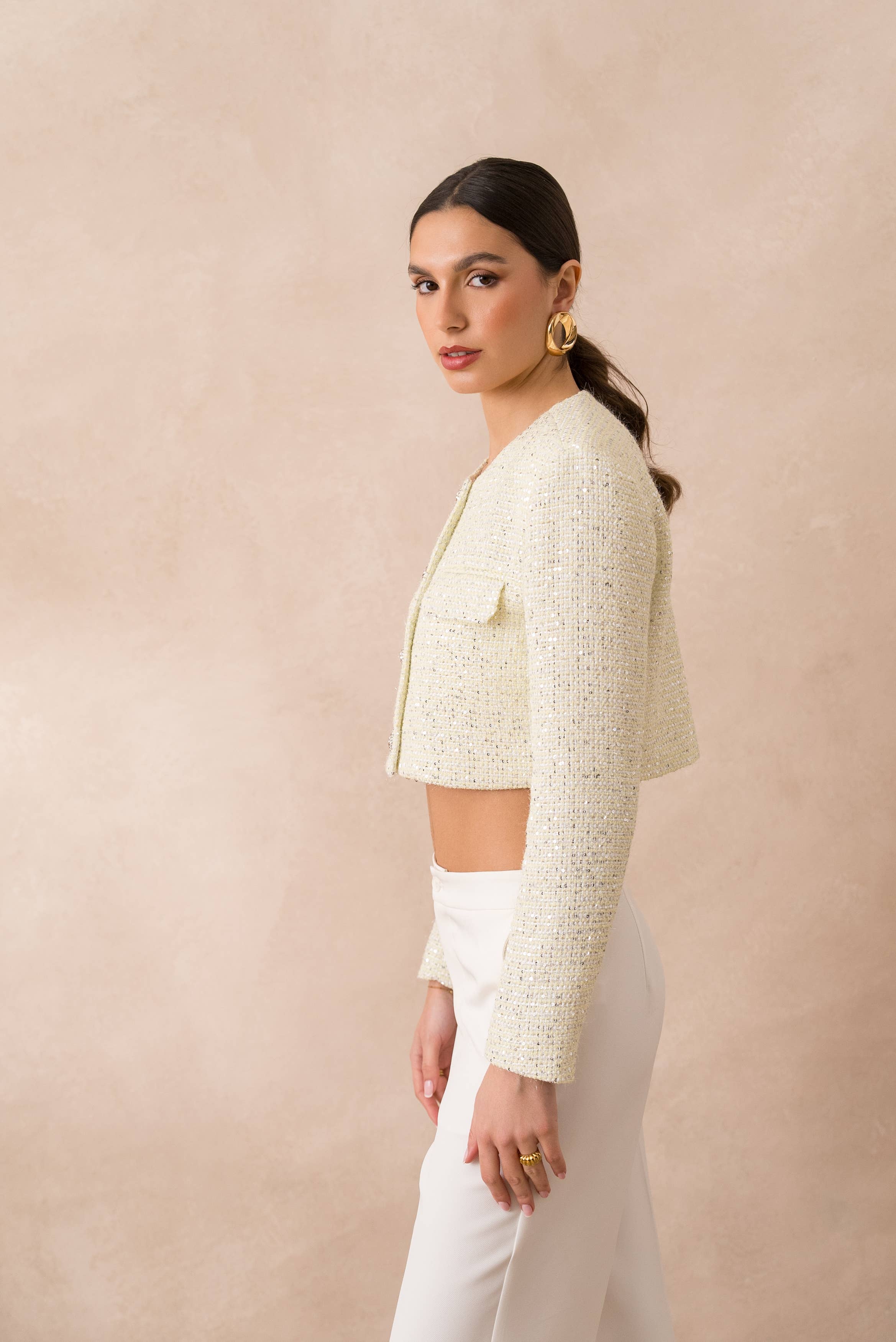 Attentif Paris – Großhandel Jacke – Damen – Kurze Tweedjacke mit Pailletten ohne Kragen23