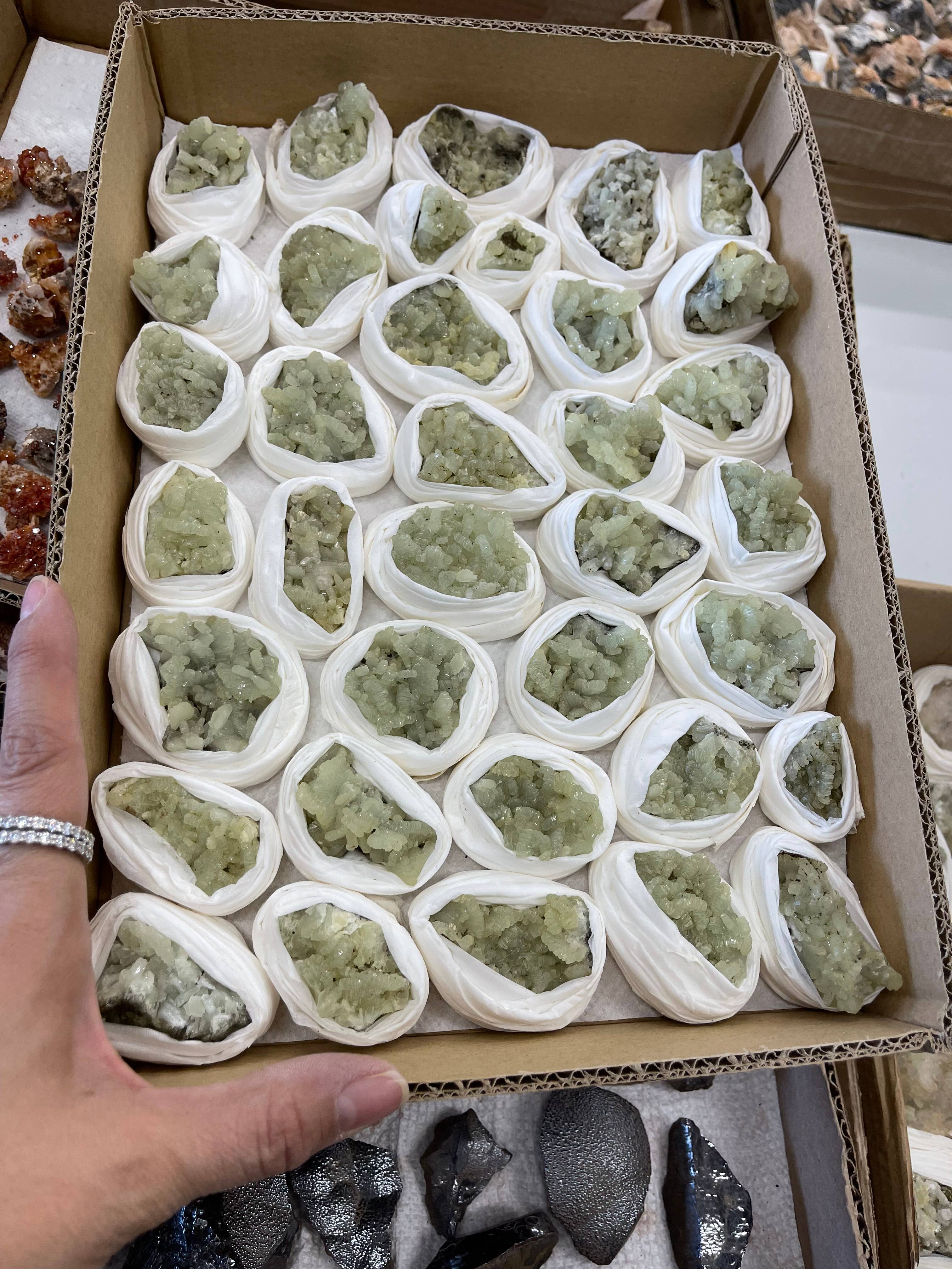 Casablanca Exports - Wholesale Spiritual Stone/Crystal - Prehnite bow ties Morocco Full box2