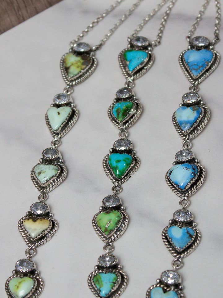 Hvid CZ & Stenhjerte Dråbe Halskæde for engroshandel hos Krush Kandy