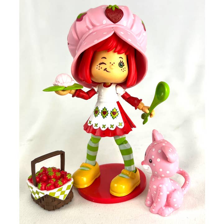 Boss Fight Studio Llc - Wholesale Figurine Toy - Kids - Strawberry Shortcake Action Figure: Strawberry Shortcake
