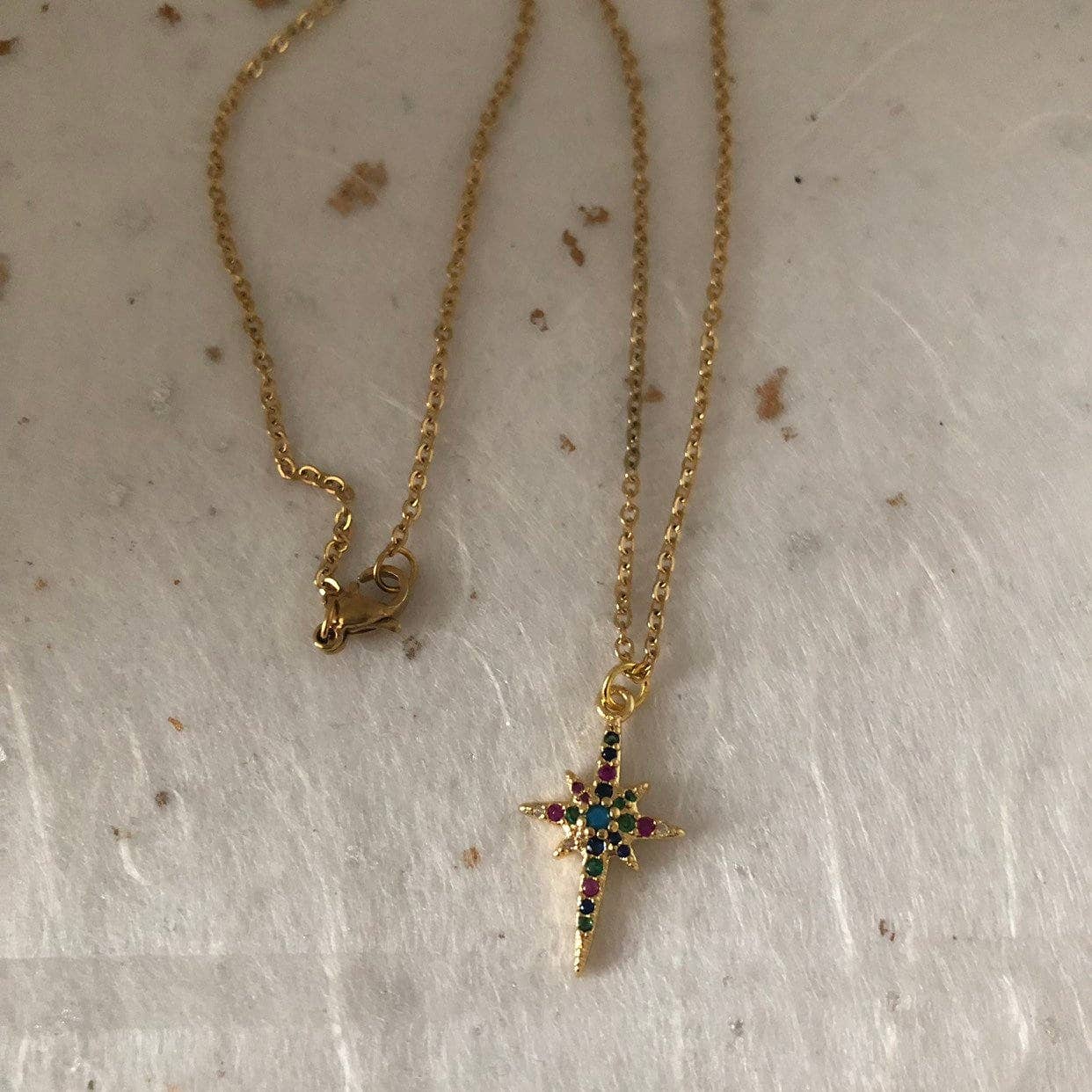 Roshni Desai & Things - Wholesale Halskettinghanger - Gouden zirkonia ketting 18" gerhodineerd CZ North Sta3