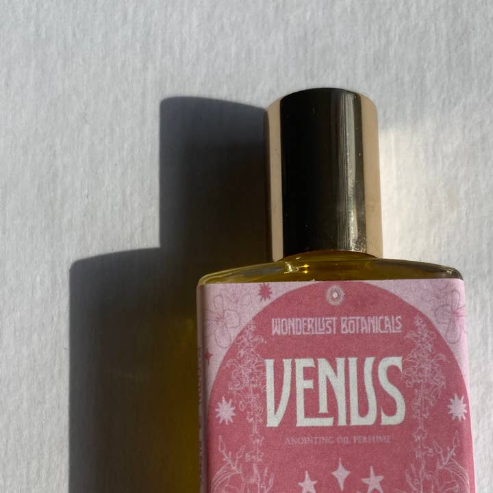 Wonderlust Botanicals – wholesale Essential oil – Venus Aromatherapy roll-on3