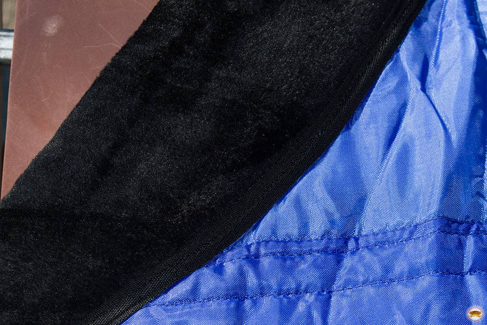 HILASON - Vente Équipement d’équitation - HILASON Couverture de Box pour Cheval Western Matelassée | Couvertures d'Hiver Résistantes à l'Eau pour Chevaux Vin4