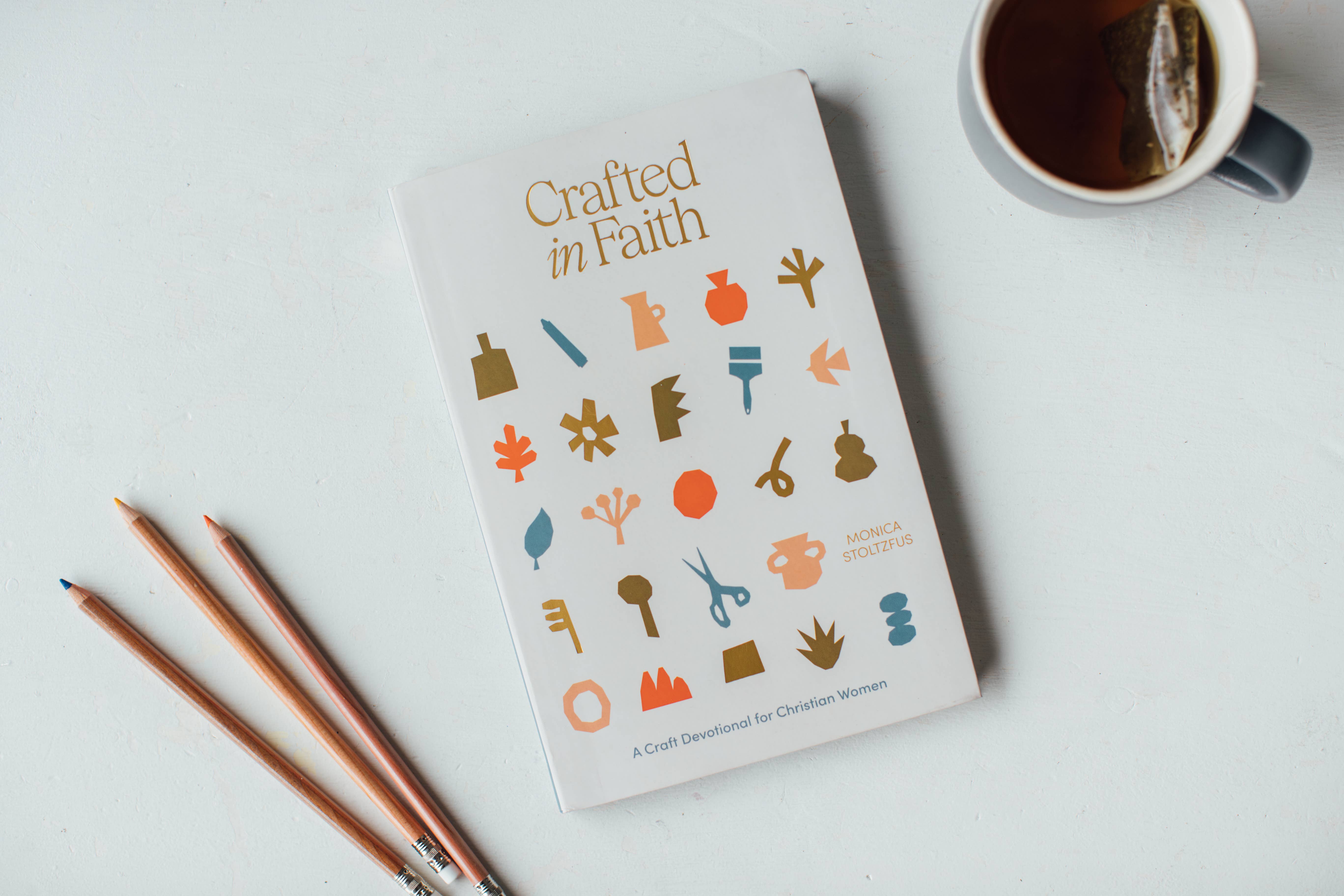 Paige Tate Christian Gifts – Großhandel Religionsbuch – Crafted in Faith: Ein kreatives Andachtsbuch für christliche Frauen1